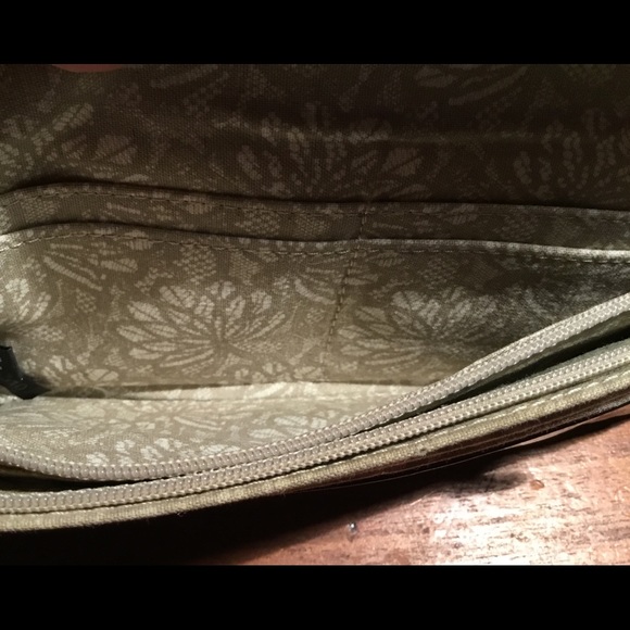 ❤️SOLD❤️Hobo International Black Leather Wallet - Picture 6 of 7